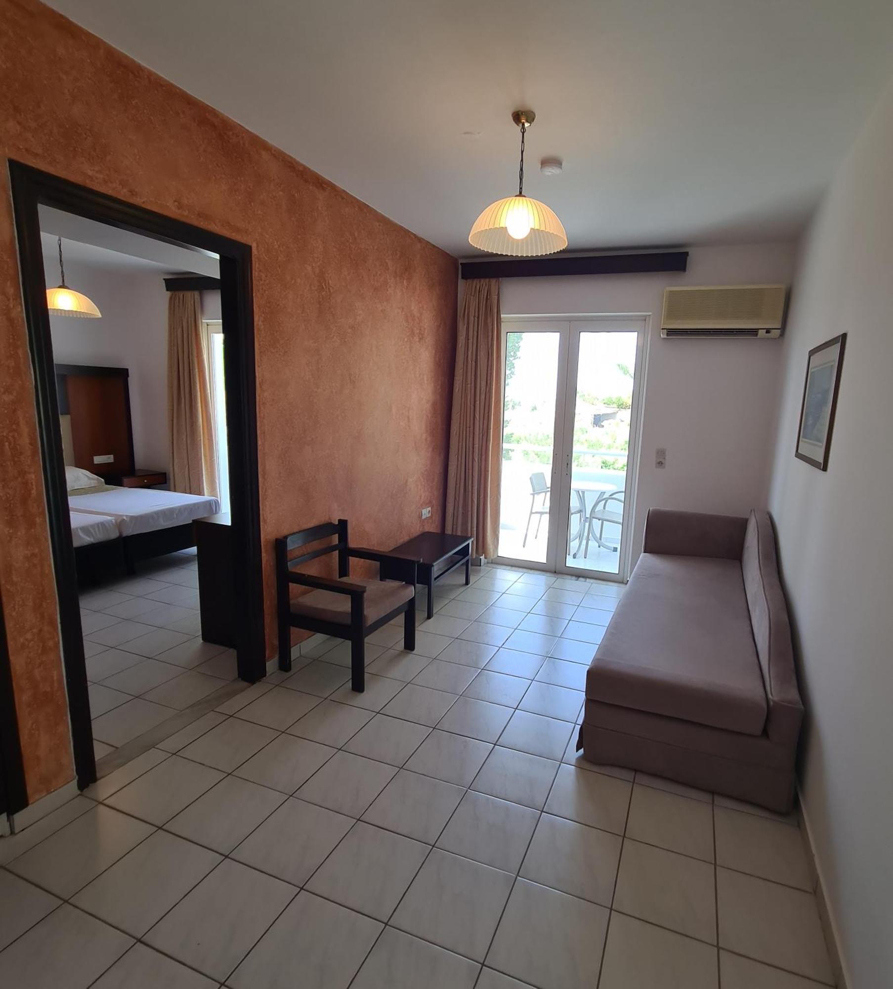 Corali Hotel Tigkaki  Ngoại thất bức ảnh